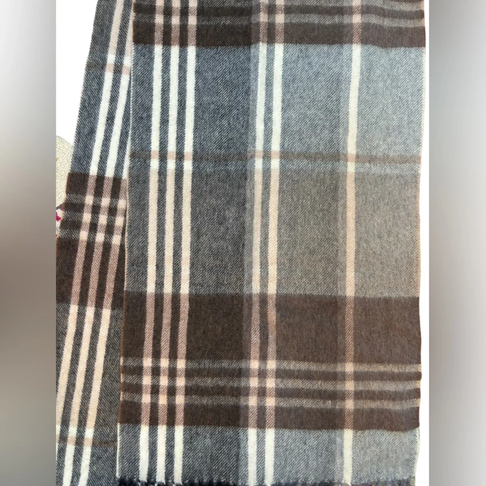 Jos. A. Bank Men’s Cashmere Scarf‎